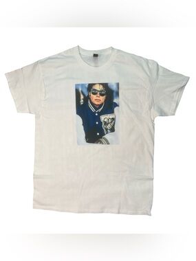 SZ LARGE MJ VARSITY FOOTBALL GRAPHIC TEE